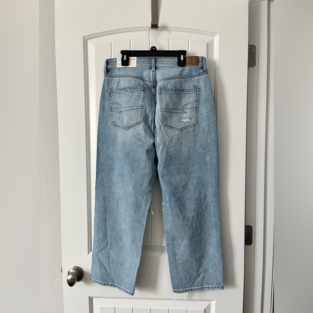 American Eagle High Rise Jean - Picture 3 of 9